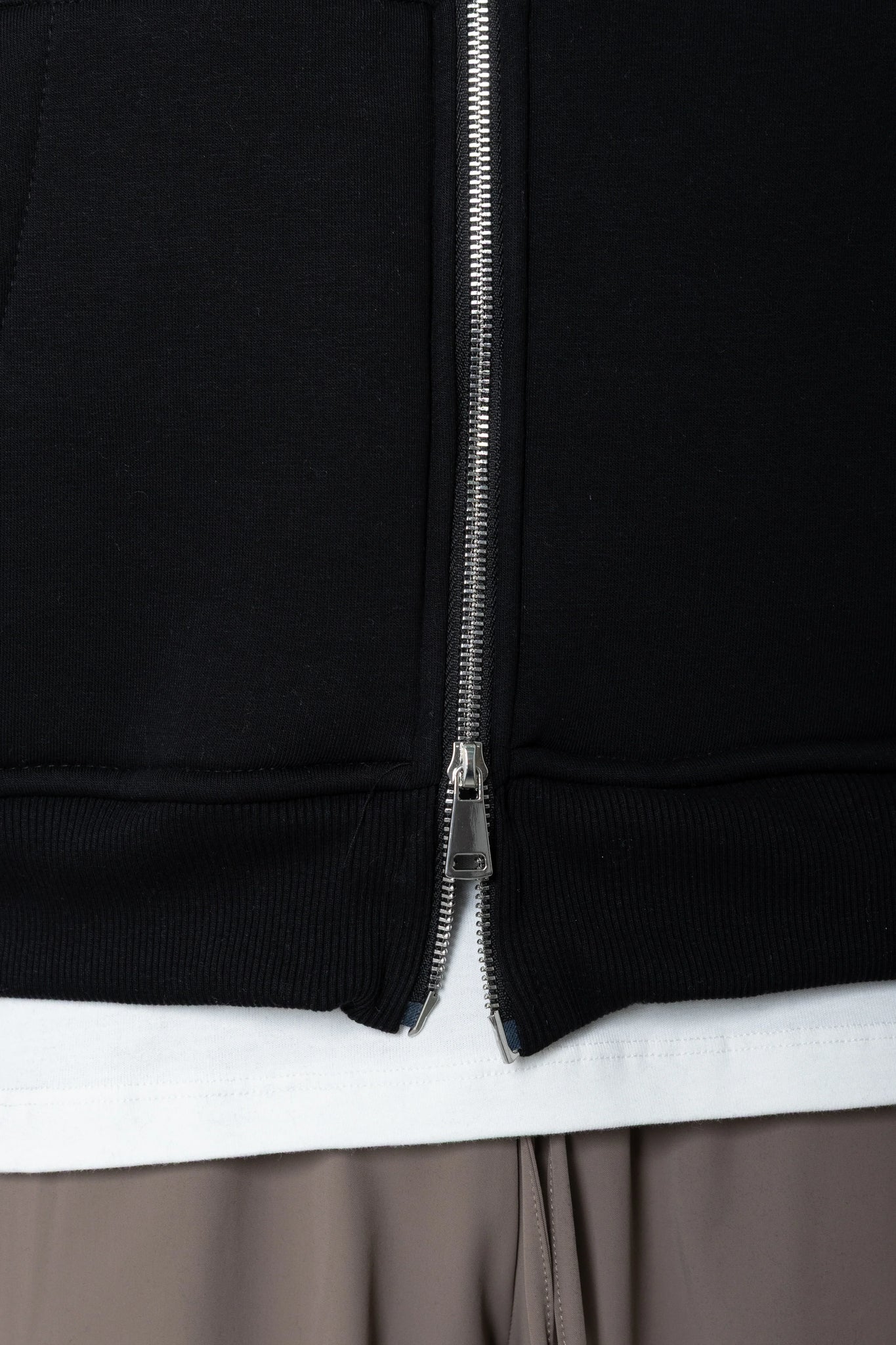 Felpa con zip e cappuccio Eternal Studio