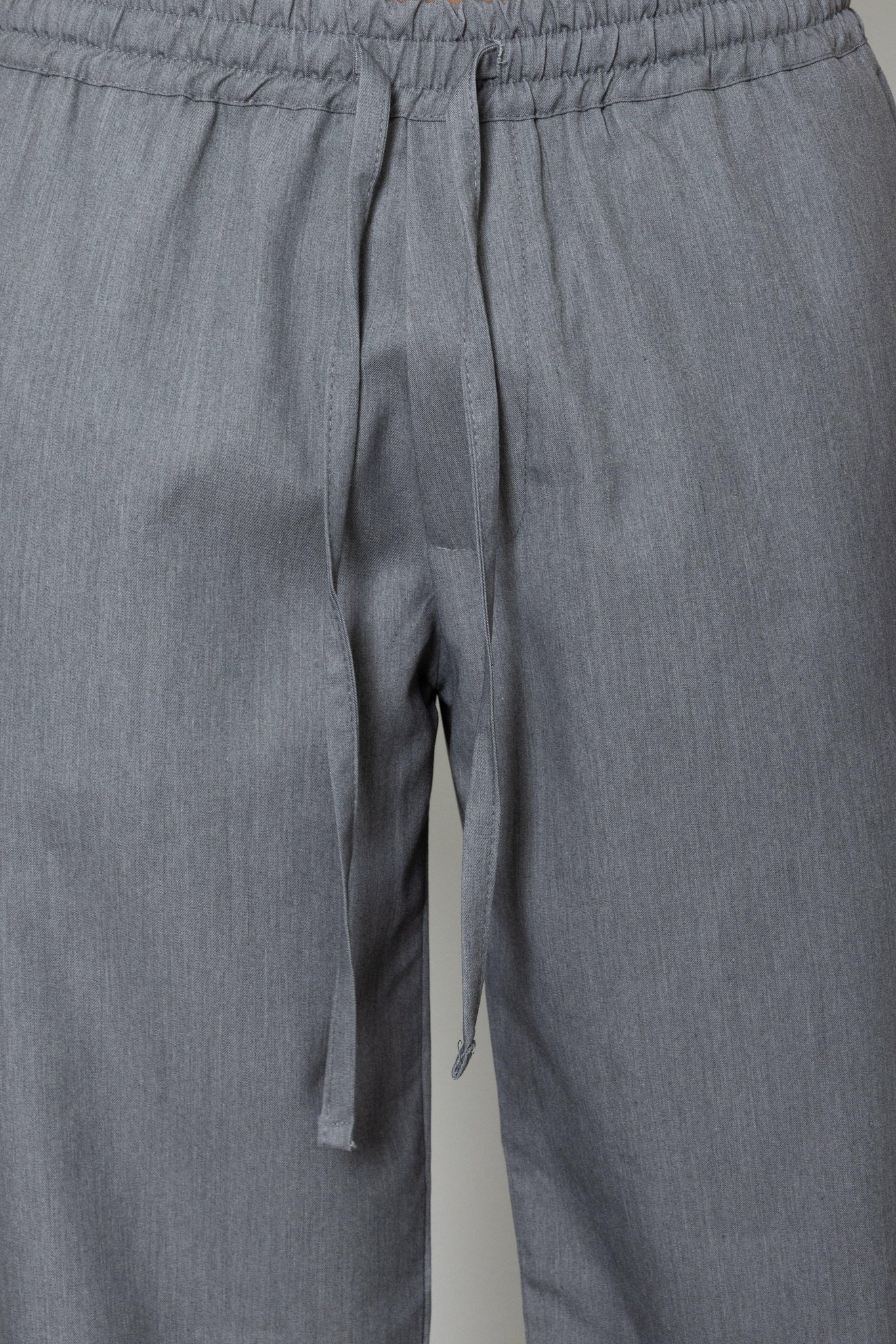 Pantalaccio con pences fondo ampio