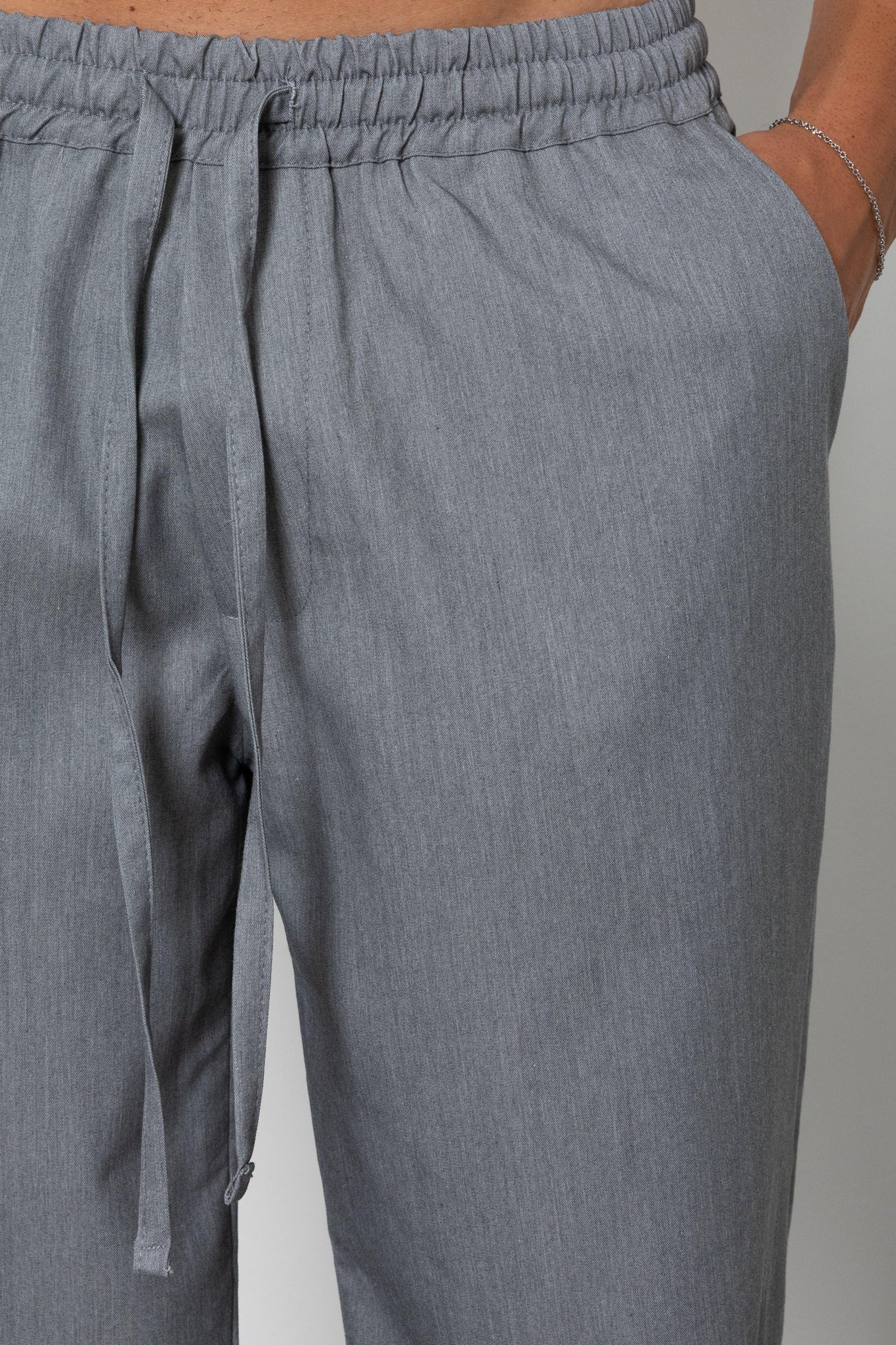 Pantalaccio con pences fondo ampio