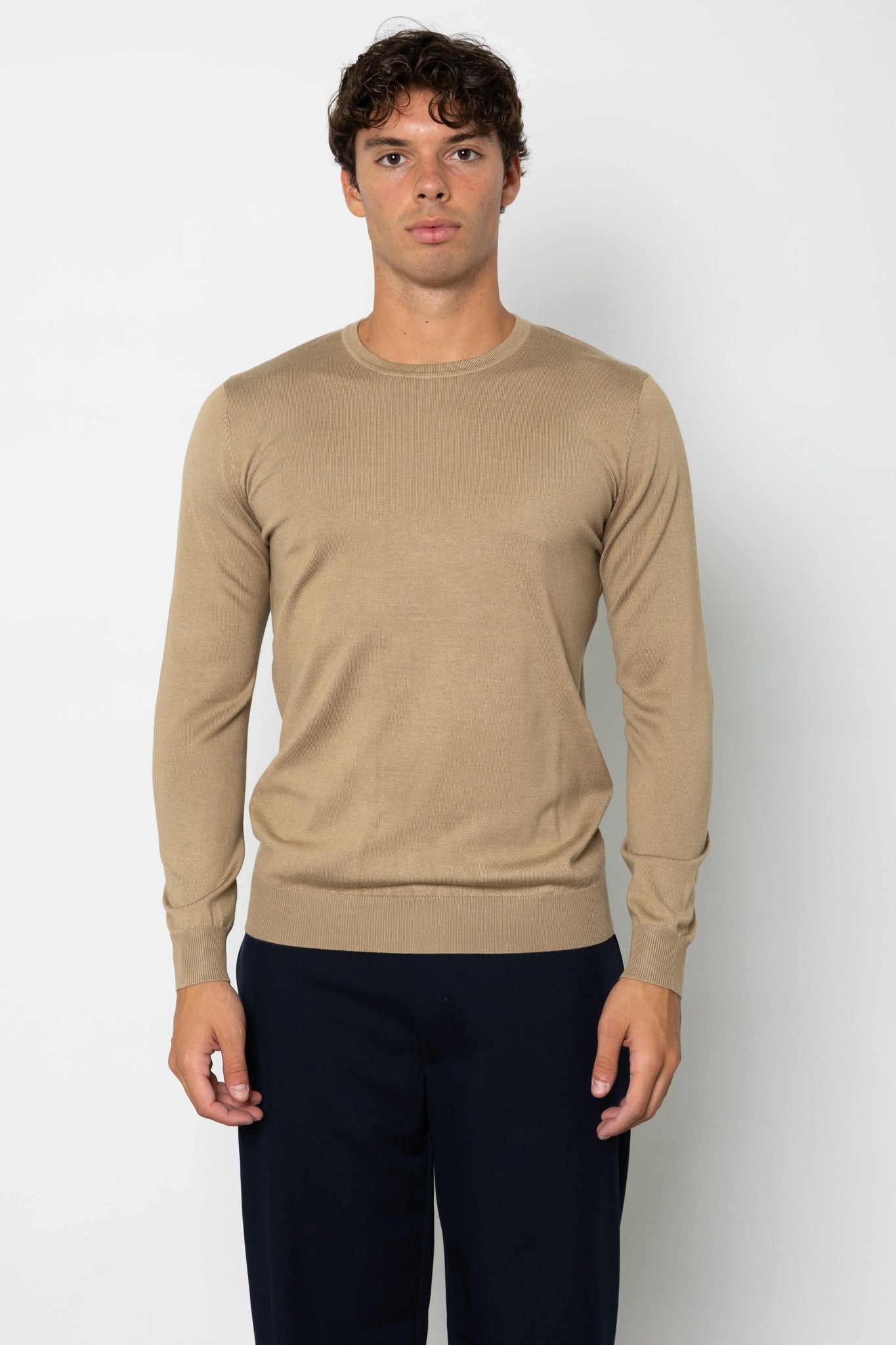 Maglione girocollo in filo