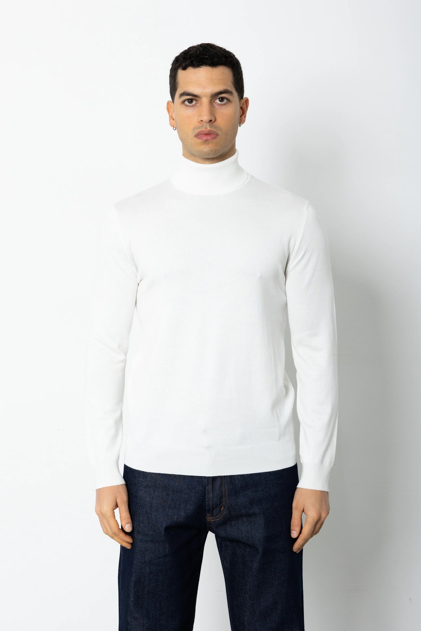 Maglione collo alto in filo