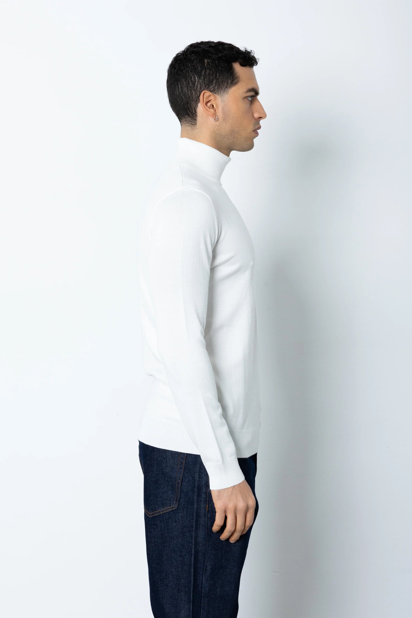 Maglione collo alto in filo