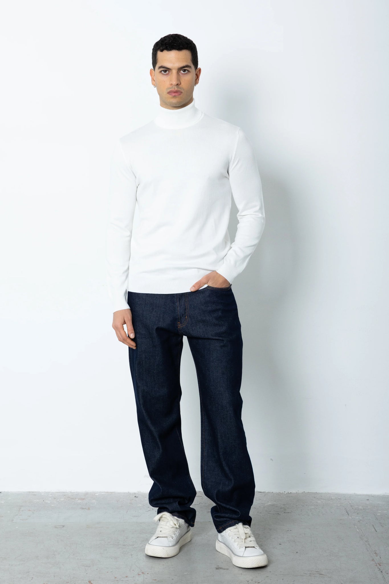 Maglione collo alto in filo