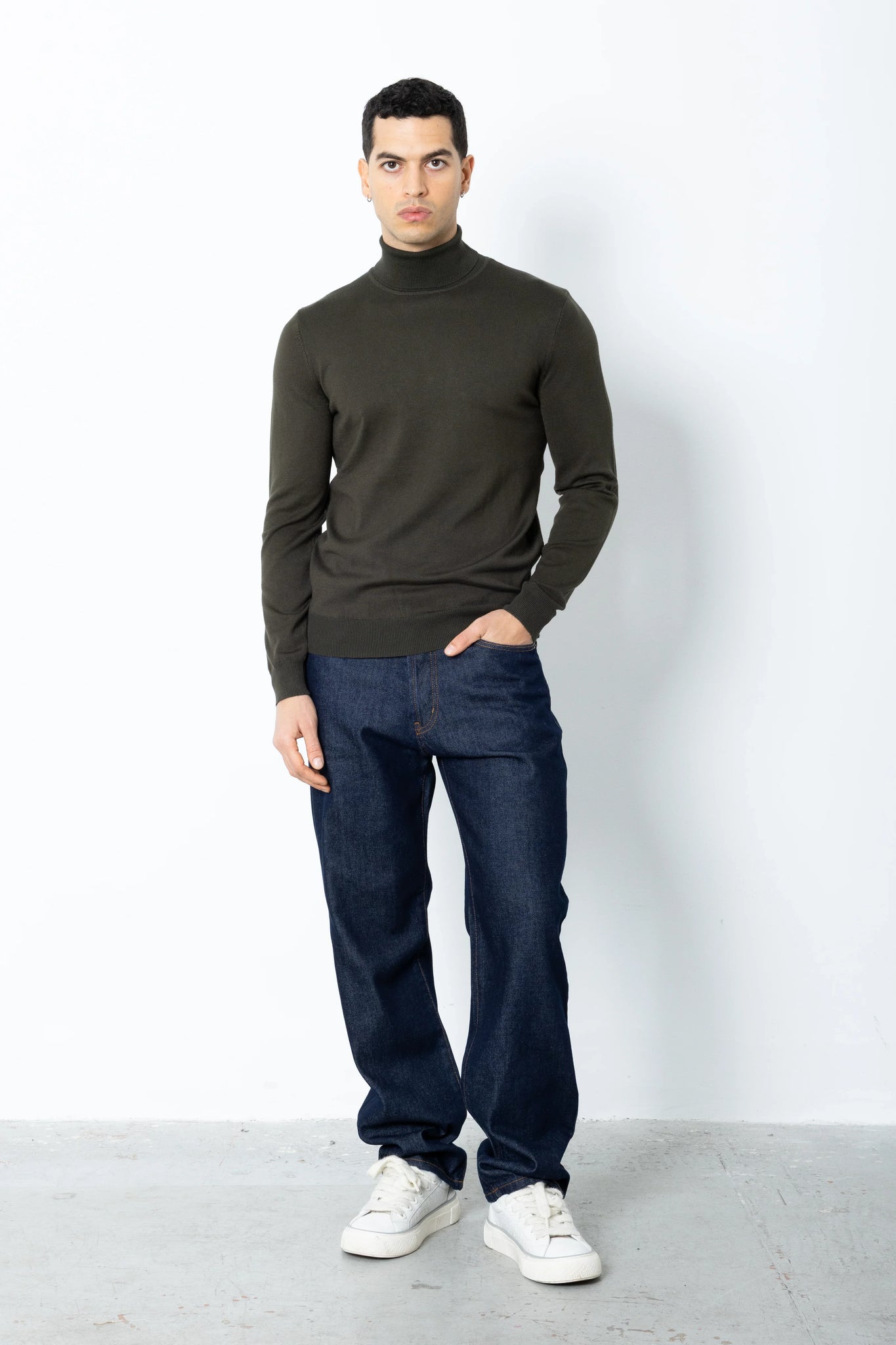 Maglione collo alto in filo