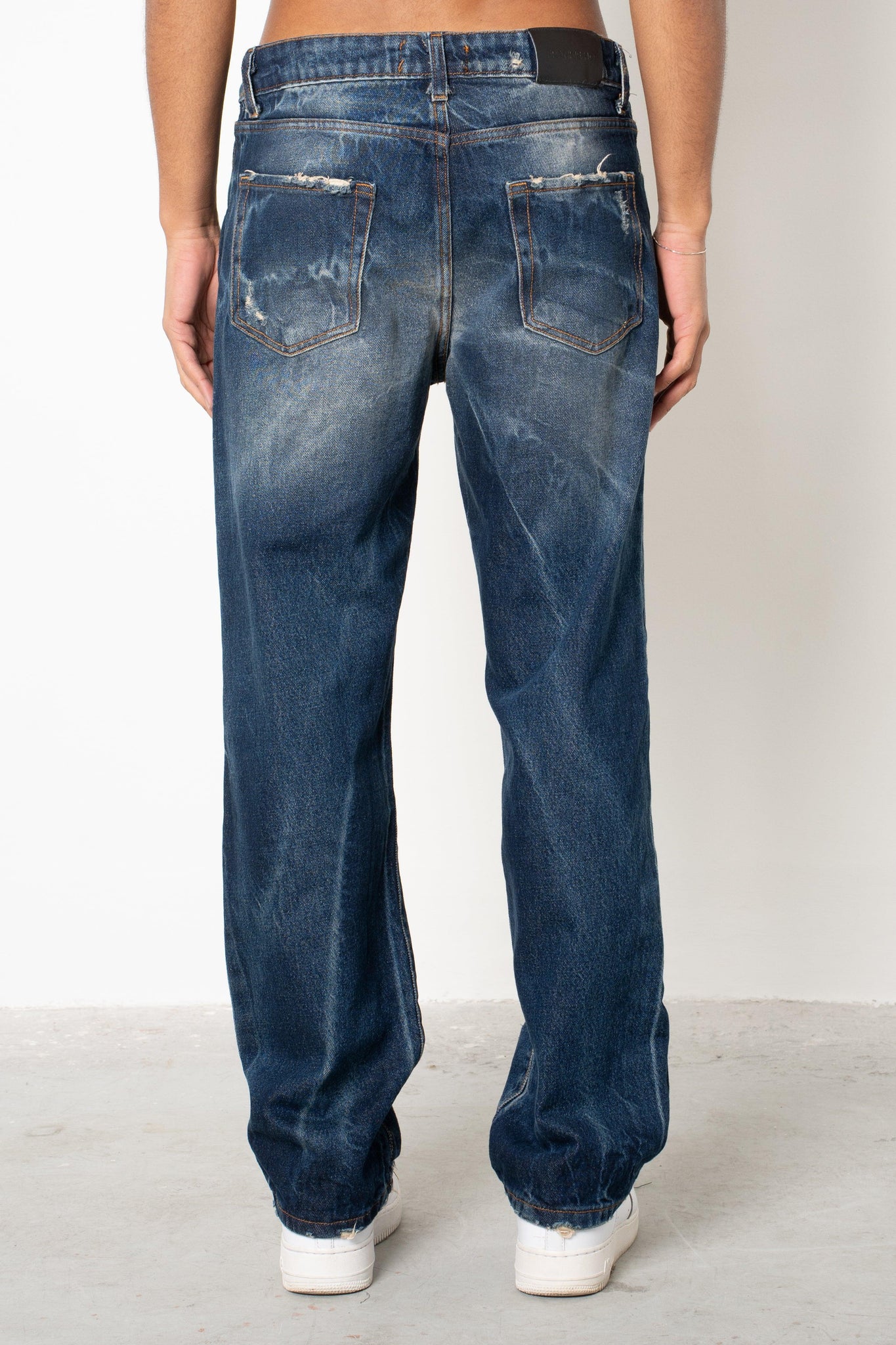 Jeans baggy blu con sarciture